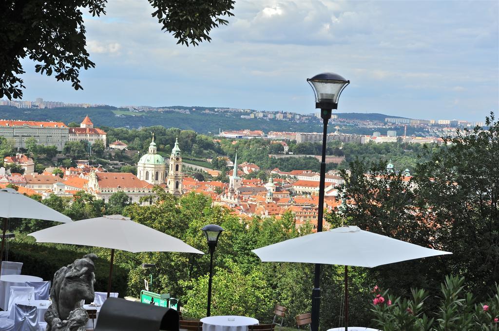 Appartamento Nebozizek A Restaurant Praga